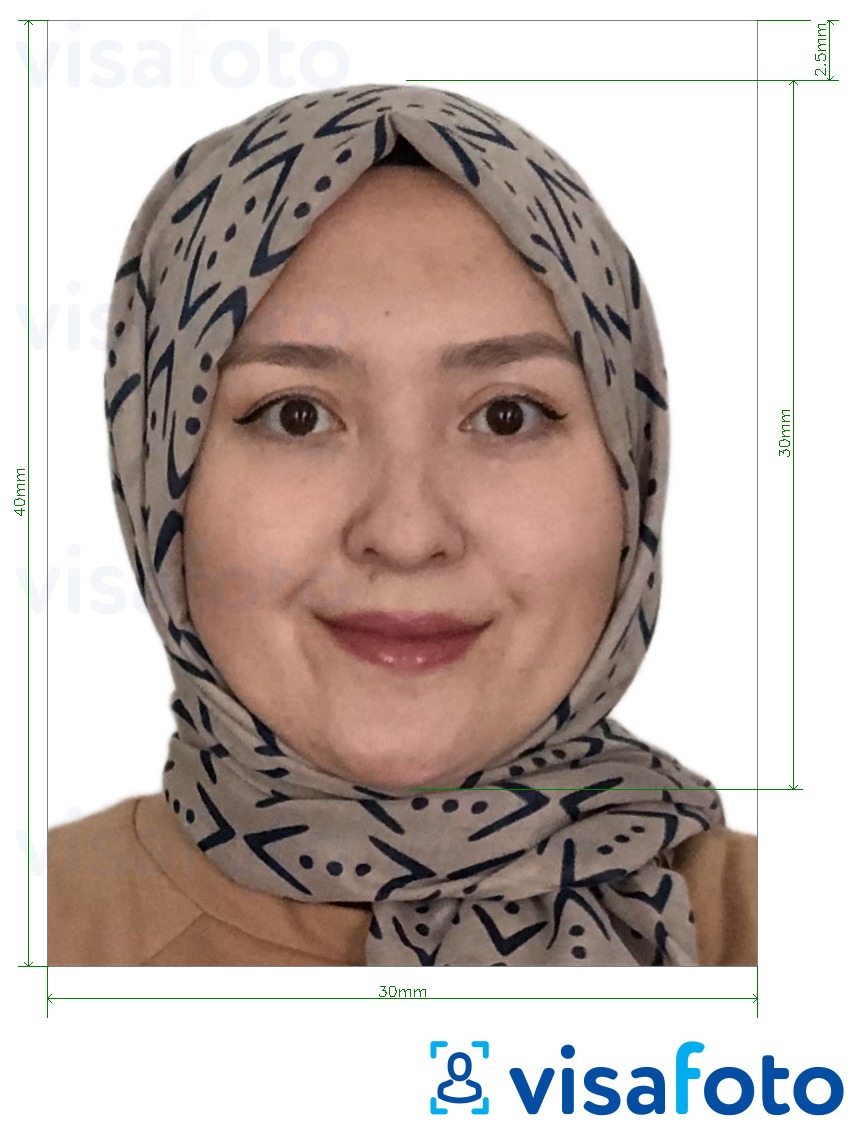 Exemplu de fotografie pentru Pașaportul Turkmenistan 3x4 cm (30x40 mm) cu aceeași dimensiune indicată
