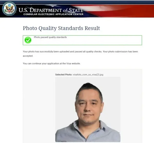 US visa de încărcare fotografie ecran de succes